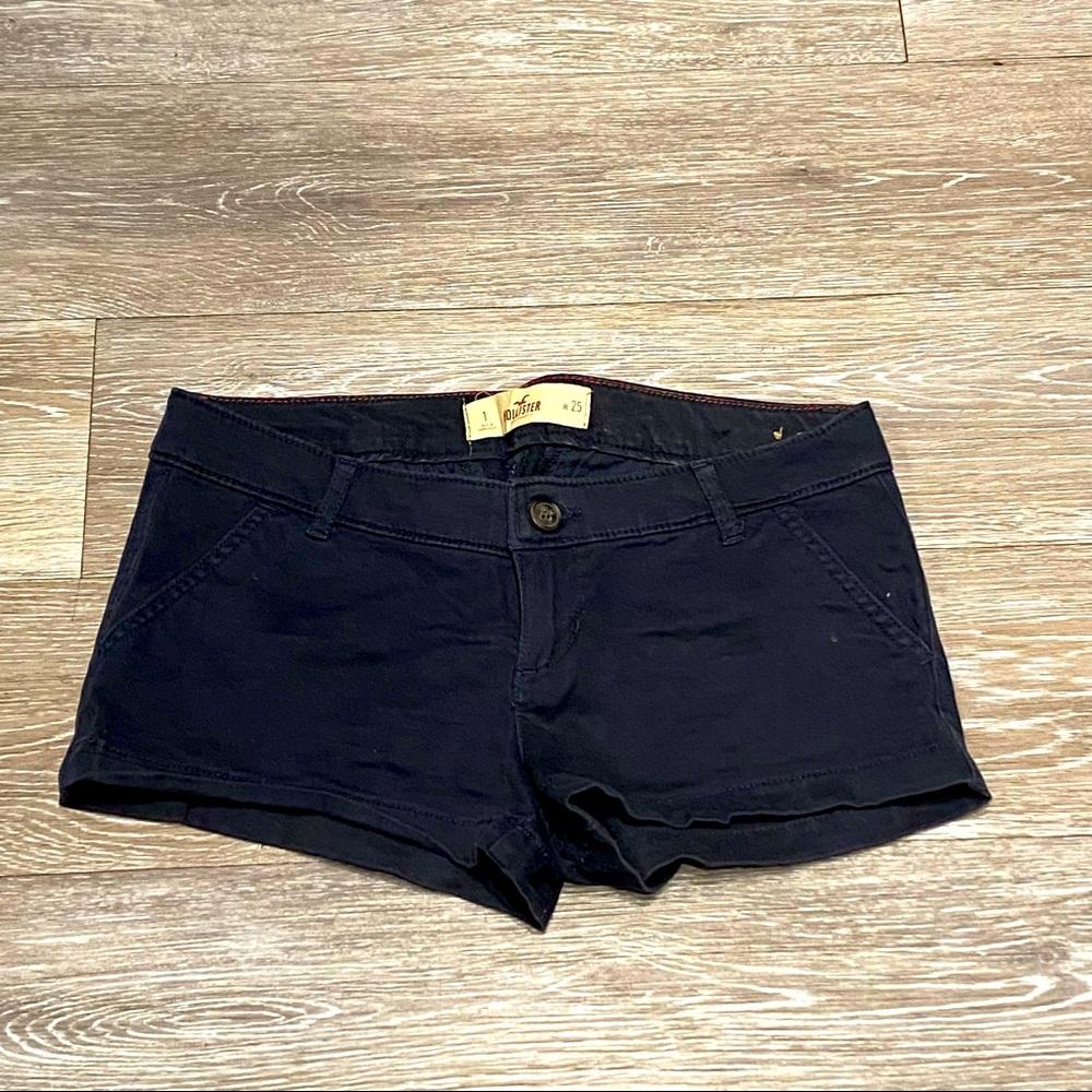 Hollister Women’s Size 1 Navy Shorts